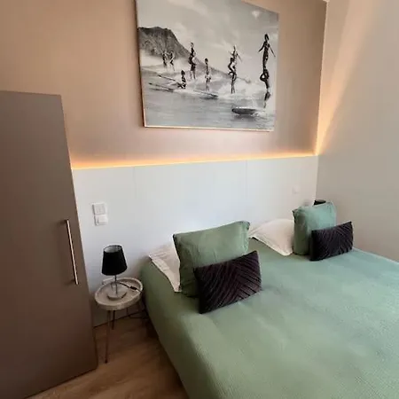 Riviera Beach, Design Near Croisette Cannes