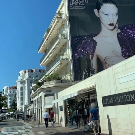 Riviera Beach, Design Near Croisette * Cannes