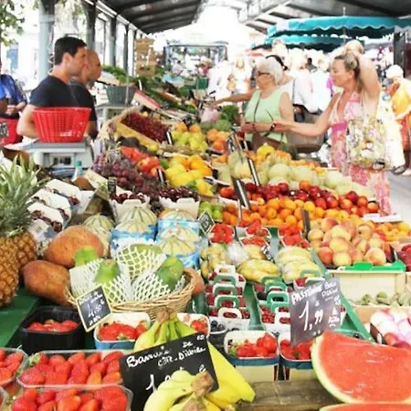 Riviera Beach, Design Near Croisette *